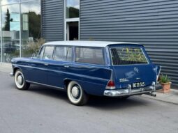 Mercedes-Benz 190-230 (W110) 200D Universal full