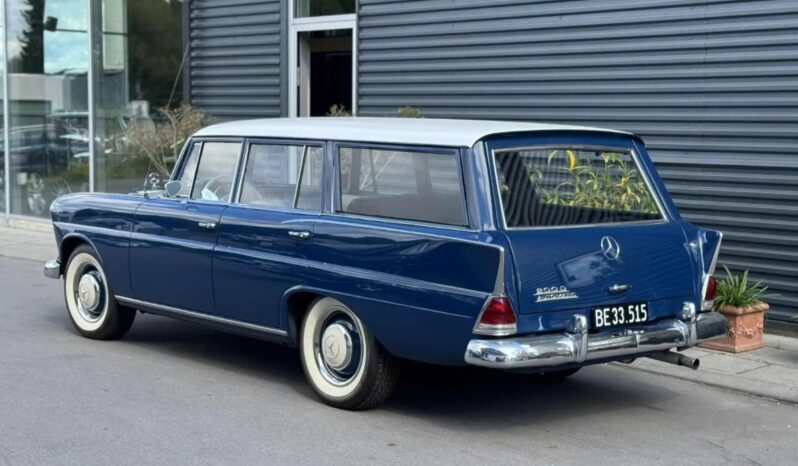 Mercedes-Benz 190-230 (W110) 200D Universal full