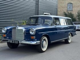 Mercedes-Benz 190-230 (W110) 200D Universal