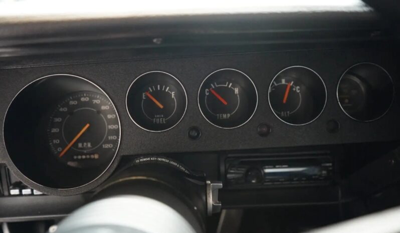 Dodge Challenger Aut full