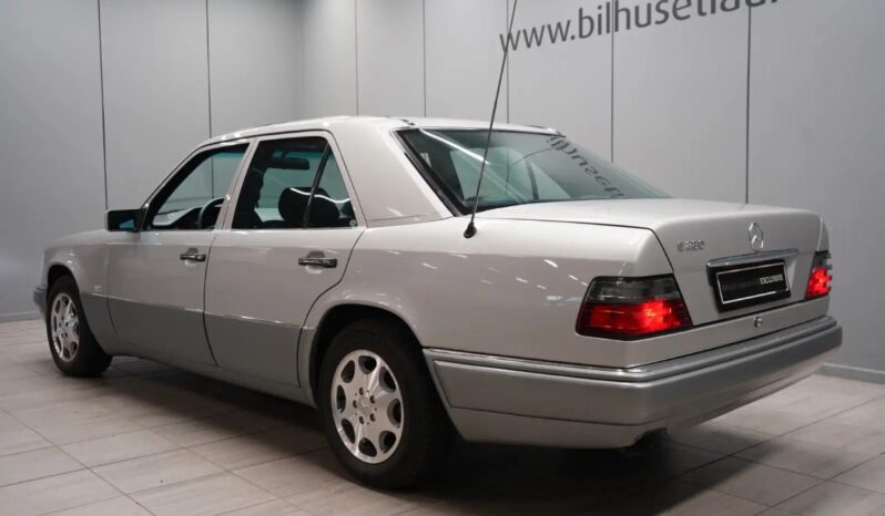 Mercedes-Benz E-Klasse (W124) E280 full
