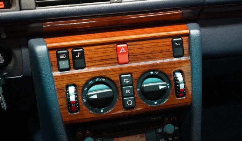 Mercedes-Benz E-Klasse (W124) E280 full