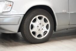 Mercedes-Benz E-Klasse (W124) E280 full