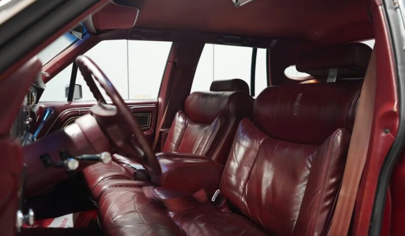 Ford Lincoln Continental Mark VI Signature Series aut. full