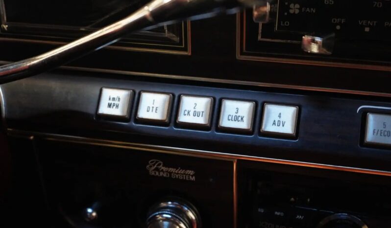 Ford Lincoln Continental Mark VI Signature Series aut. full