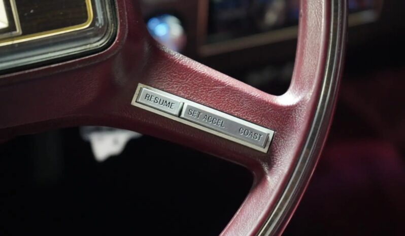 Ford Lincoln Continental Mark VI Signature Series aut. full