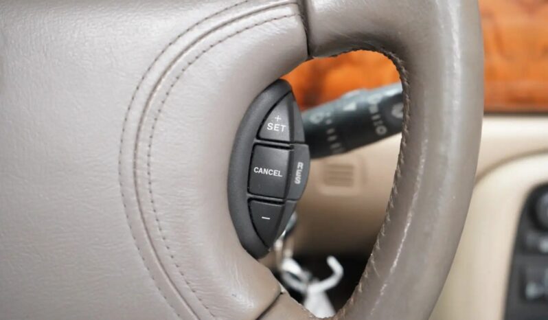 Jaguar XK8 Convertible aut. full