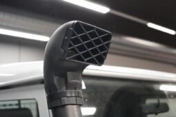 Land Rover Defender 90 TD5 Hard Top full