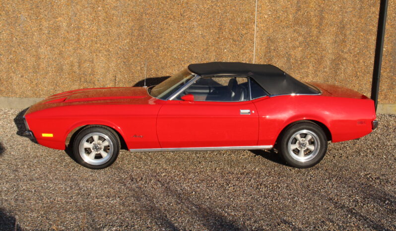 Ford Mustang Cab full