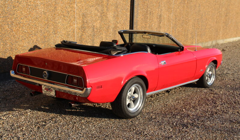 Ford Mustang Cab full