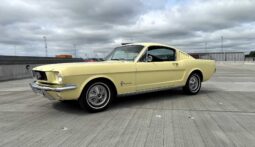 Ford Mustang Fastback 2 2 full