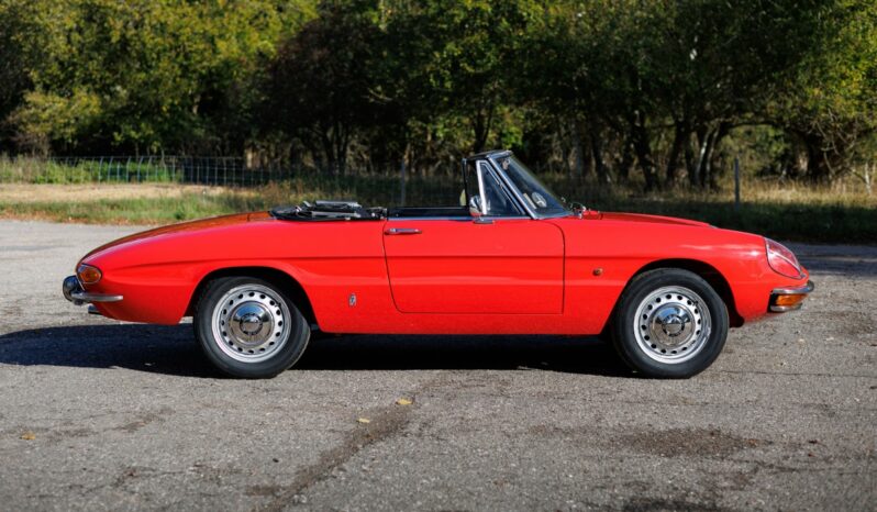 Alfa Romeo Spider 1600 “Duetto” full