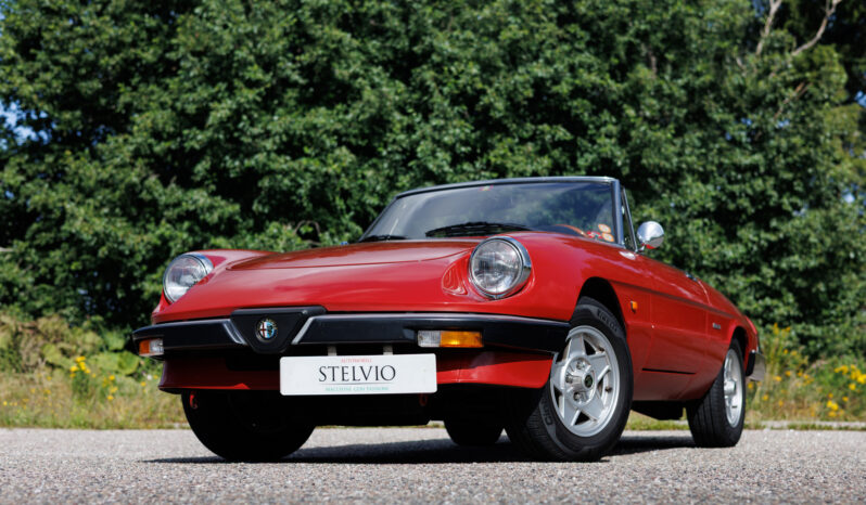 Alfa Romeo Spider 1600 full