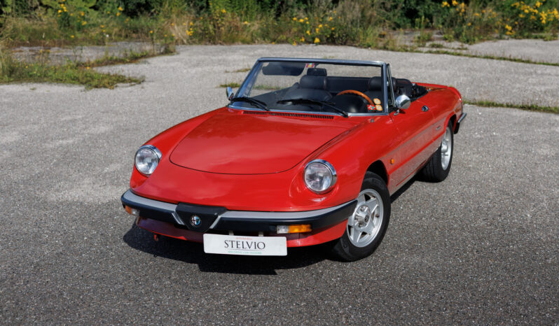 Alfa Romeo Spider 1600 full