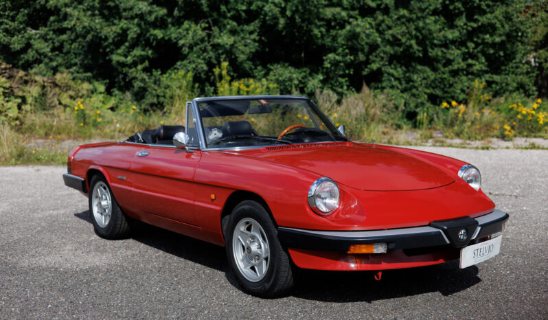 Alfa Romeo Spider 1600 full