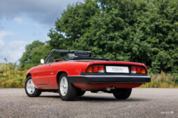 Alfa Romeo Spider 1600 full