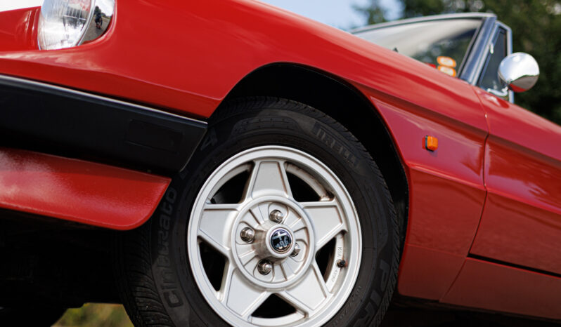 Alfa Romeo Spider 1600 full