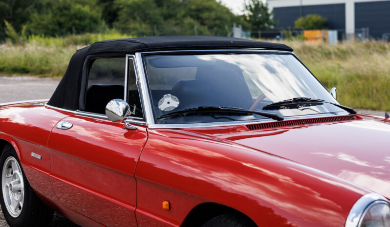 Alfa Romeo Spider 1600 full