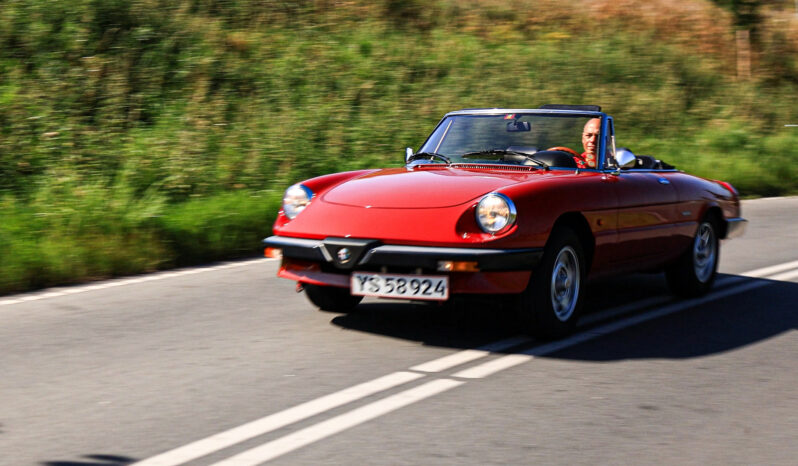Alfa Romeo Spider 1600 full