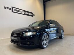Audi A4 S4 4,2 V8 quattro Tiptr. 4d full