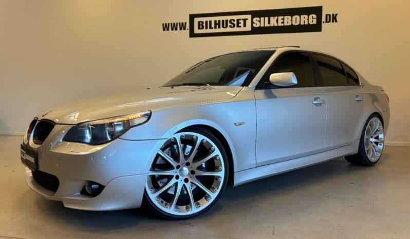 BMW 5-serie E60 550i 4,8 Steptr. 4d full