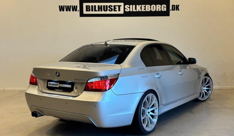 BMW 5-serie E60 550i 4,8 Steptr. 4d full