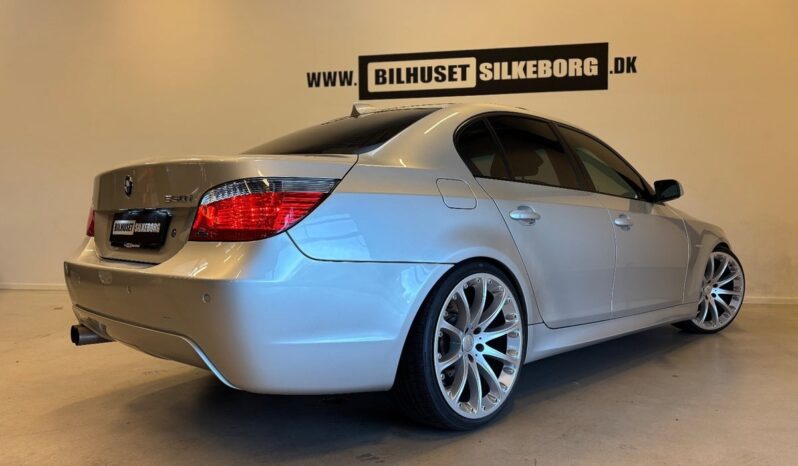 BMW 5-serie E60 550i 4,8 Steptr. 4d full