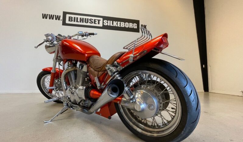 Suzuki SJ410 VS 1400 Intruder full