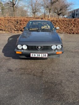 Alfa Romeo GTV 2,0 full