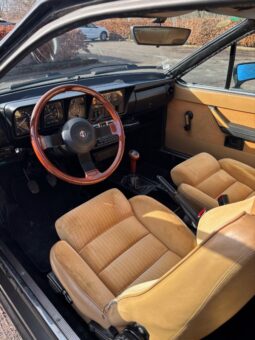 Alfa Romeo GTV 2,0 full