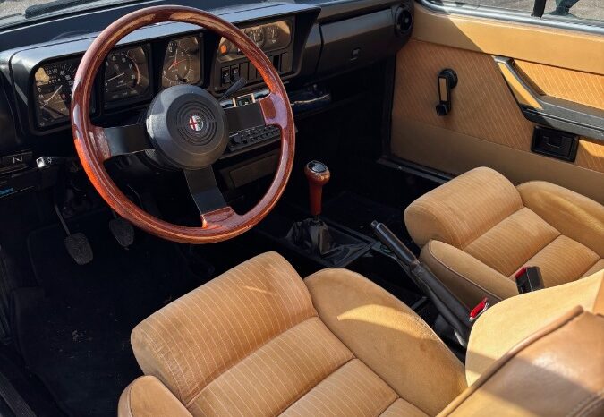 Alfa Romeo GTV 2,0 full