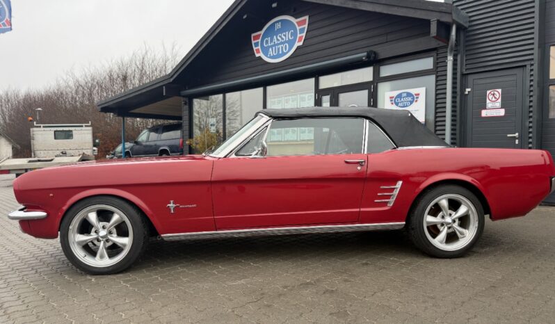 Ford Mustang cabriolet full
