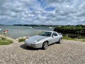 Porsche 928 S4