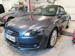 Audi TT Roadster 2,0 full