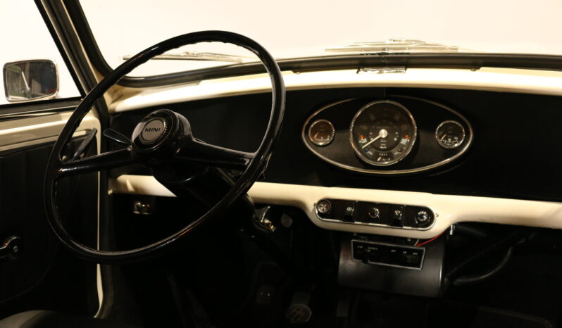 Mini Mini Mascot 1000 full