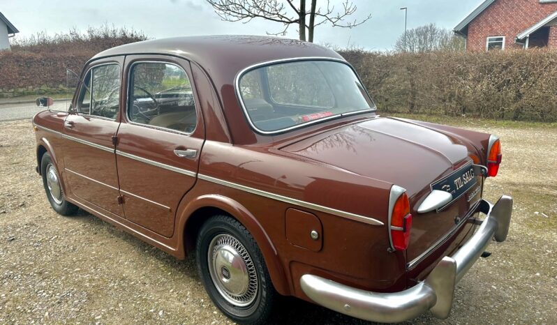 Fiat 1100 Saloon full