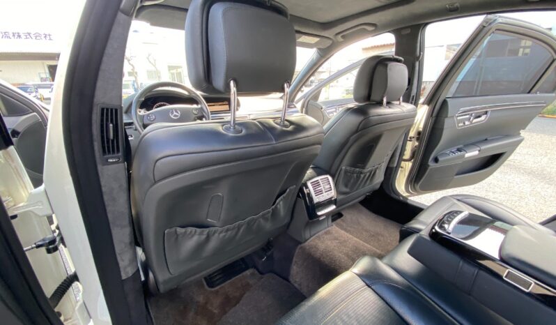 Mercedes-Benz S-Klasse (W220) W221 S63 AMG full