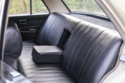 Mercedes-Benz 200-230 (W115) 200 /8 full