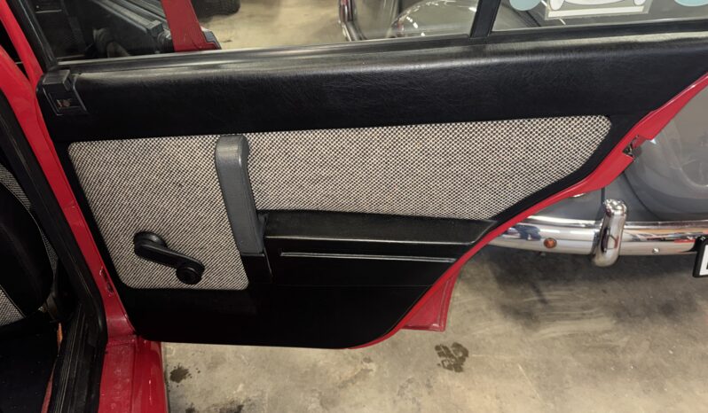 Alfa Romeo 75 Turbo Evoluzione full