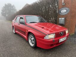 Alfa Romeo 75 Turbo Evoluzione full
