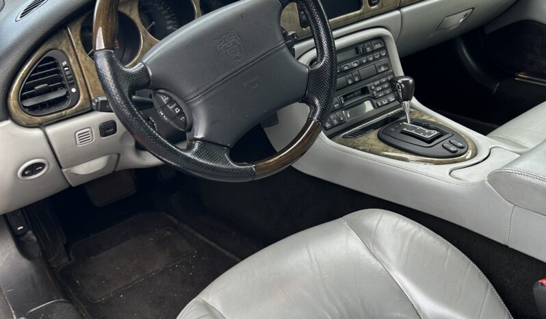 Jaguar XK XKR 4,2 full