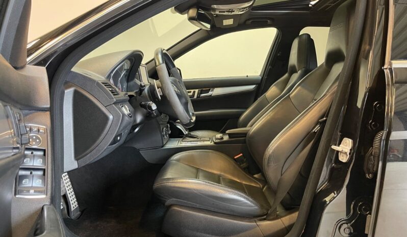 Mercedes-Benz C-Klasse (W220) C63 6,3 AMG stc. aut. Van 5d full