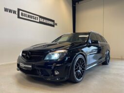 Mercedes-Benz C-Klasse (W220) C63 6,3 AMG stc. aut. Van 5d full