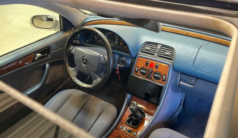 Mercedes-Benz CL-Klasse CLK200 2,0 Avantgarde 2d full