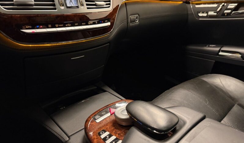 Mercedes-Benz S-Klasse (W220) S500 5,5 aut. lang 4d full