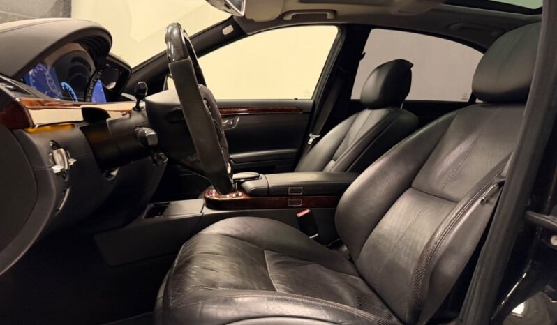 Mercedes-Benz S-Klasse (W220) S500 5,5 aut. lang 4d full