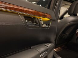 Mercedes-Benz S-Klasse (W220) S500 5,5 aut. lang 4d full