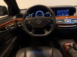 Mercedes-Benz S-Klasse (W220) S500 5,5 aut. lang 4d full