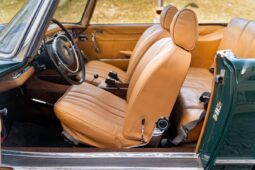 Mercedes-Benz 220-280 (W111) SL 280 full