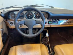 Porsche 911 2,4 Targa 2d full